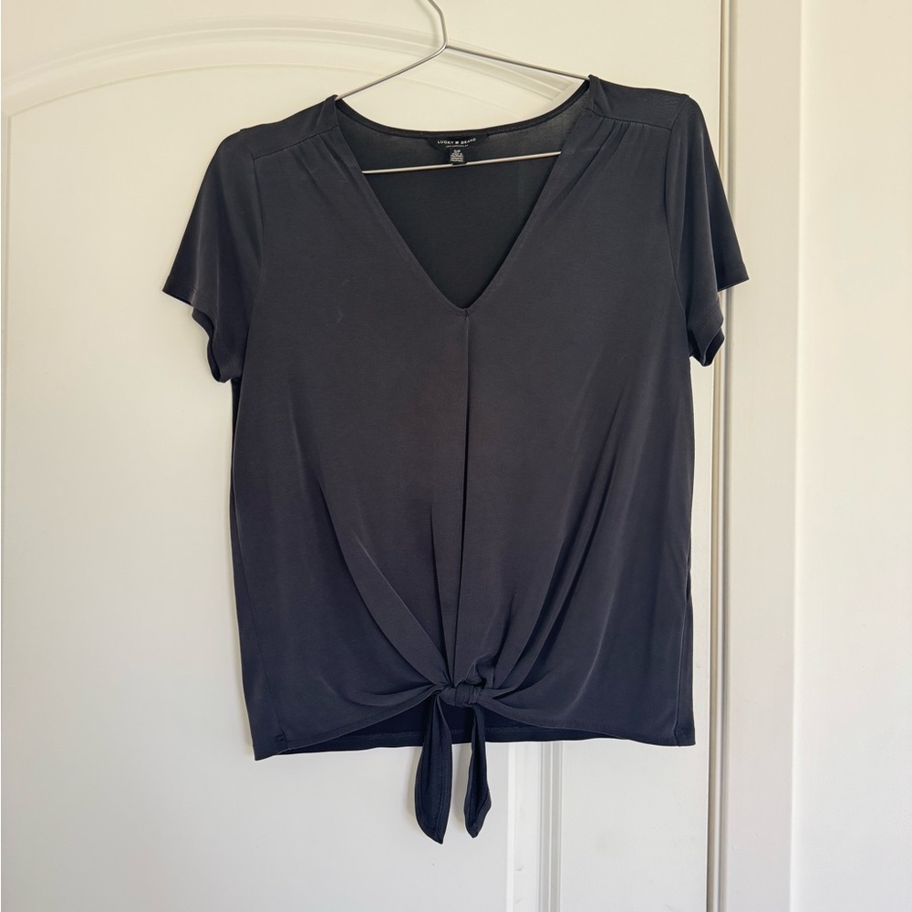 Lucky Brand Gray Short Sleeve V-Neck Top with tie